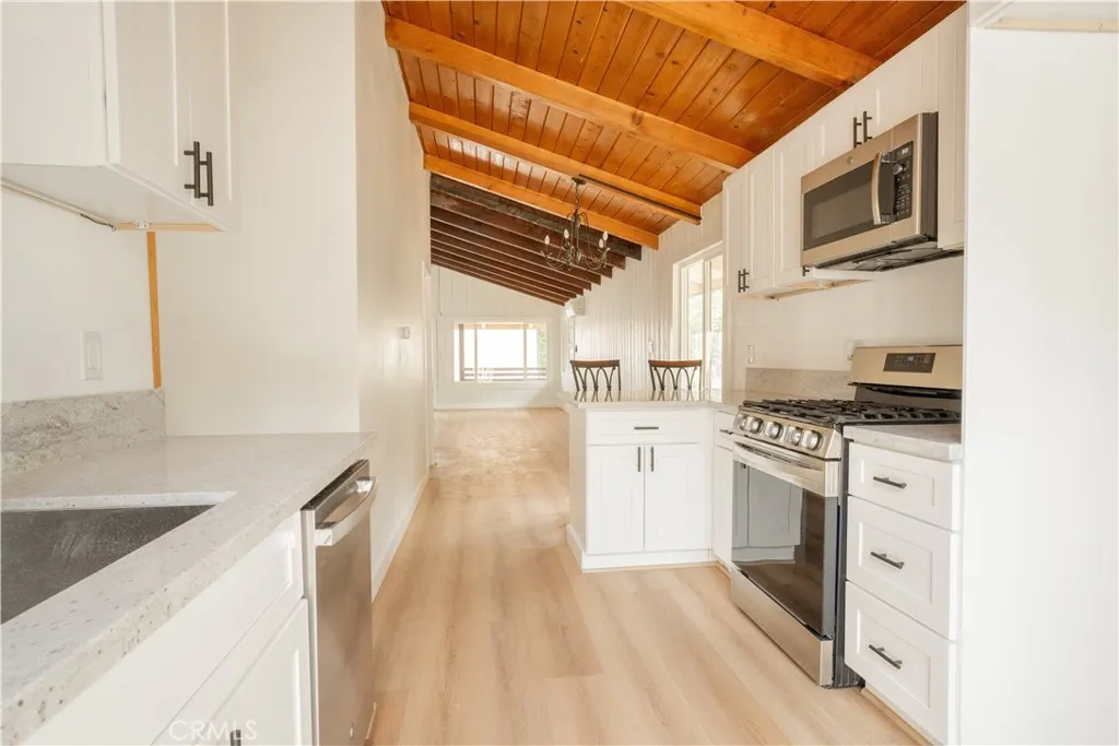 202 Woodland Drive, Wofford Heights, CA 93285 - Photo 5 of 41, Wofford Heights, CA