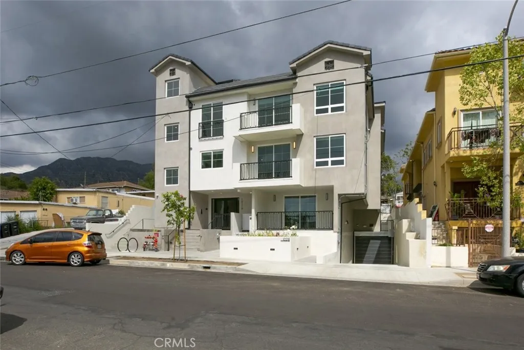 Tujunga, CA 91042