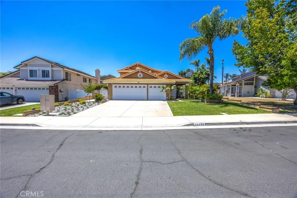 10045 Rock Hl, Moreno Valley, CA 92557 - Photo 3 of 50, Moreno Valley, CA