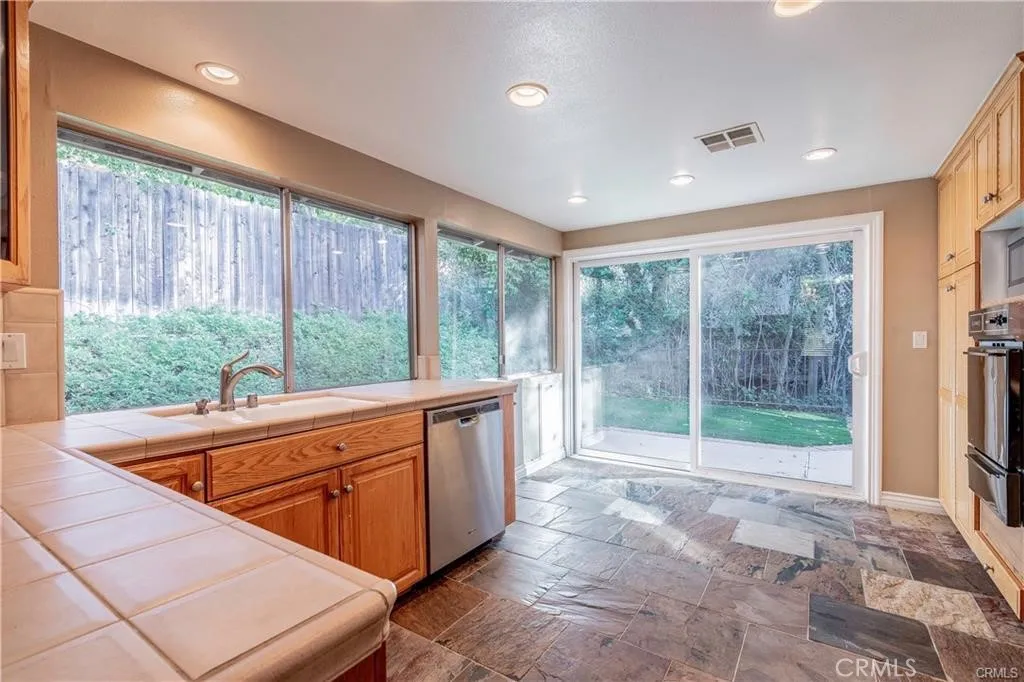 22840 Sparrowdell, Calabasas, CA 91302 - Photo 5 of 20, Calabasas, CA