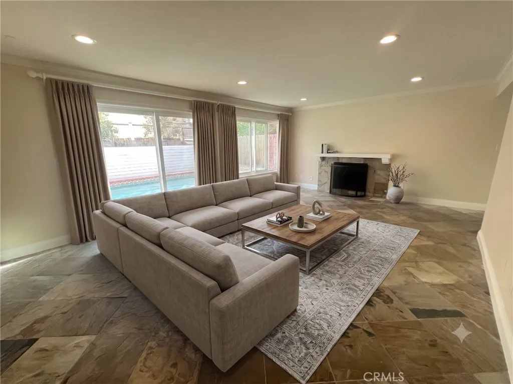 22840 Sparrowdell, Calabasas, CA 91302 - Photo 4 of 20, Calabasas, CA