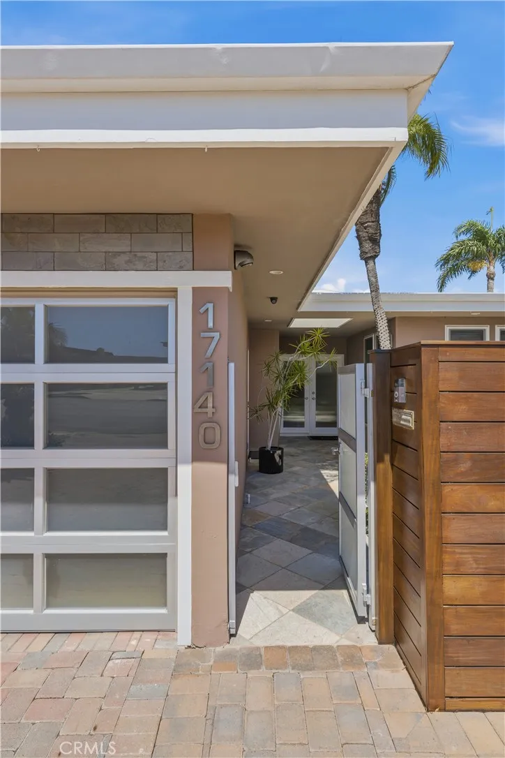 17140 Edgewater Lane, Huntington Beach, CA 92649 - Photo 3 of 53, Huntington Beach, CA
