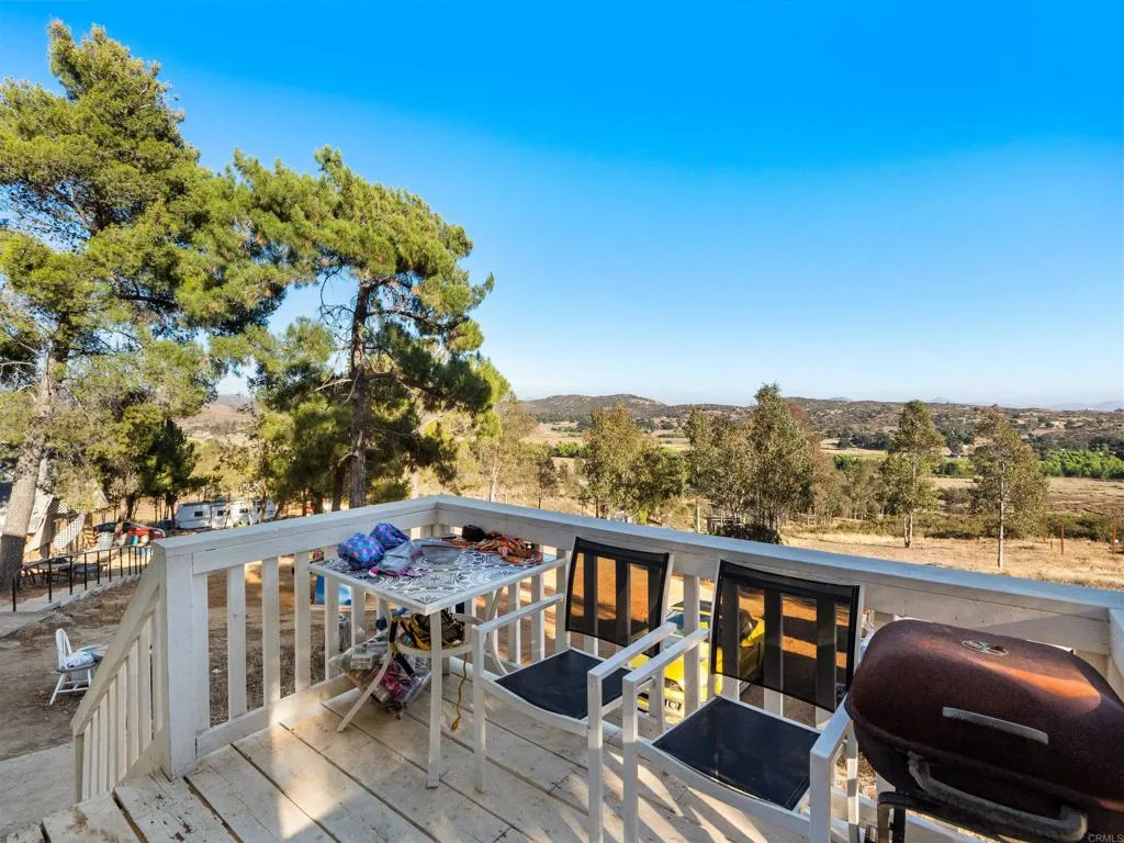 https://cdn.realtyfeed.com/cdn/127/306767215/0ed3919cb9e6f0ee0f9f6bd995f6bf8c.webp