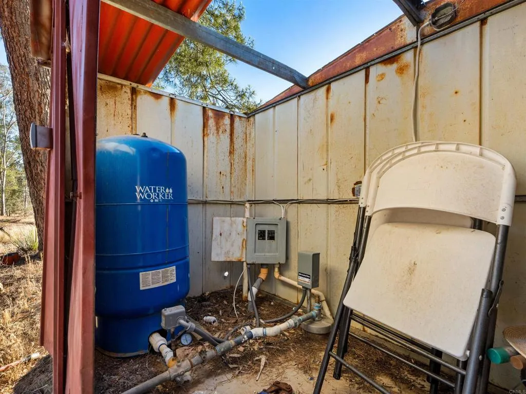 https://cdn.realtyfeed.com/cdn/127/306767215/767e2d74e8580dacbe5afcea385e341d.webp