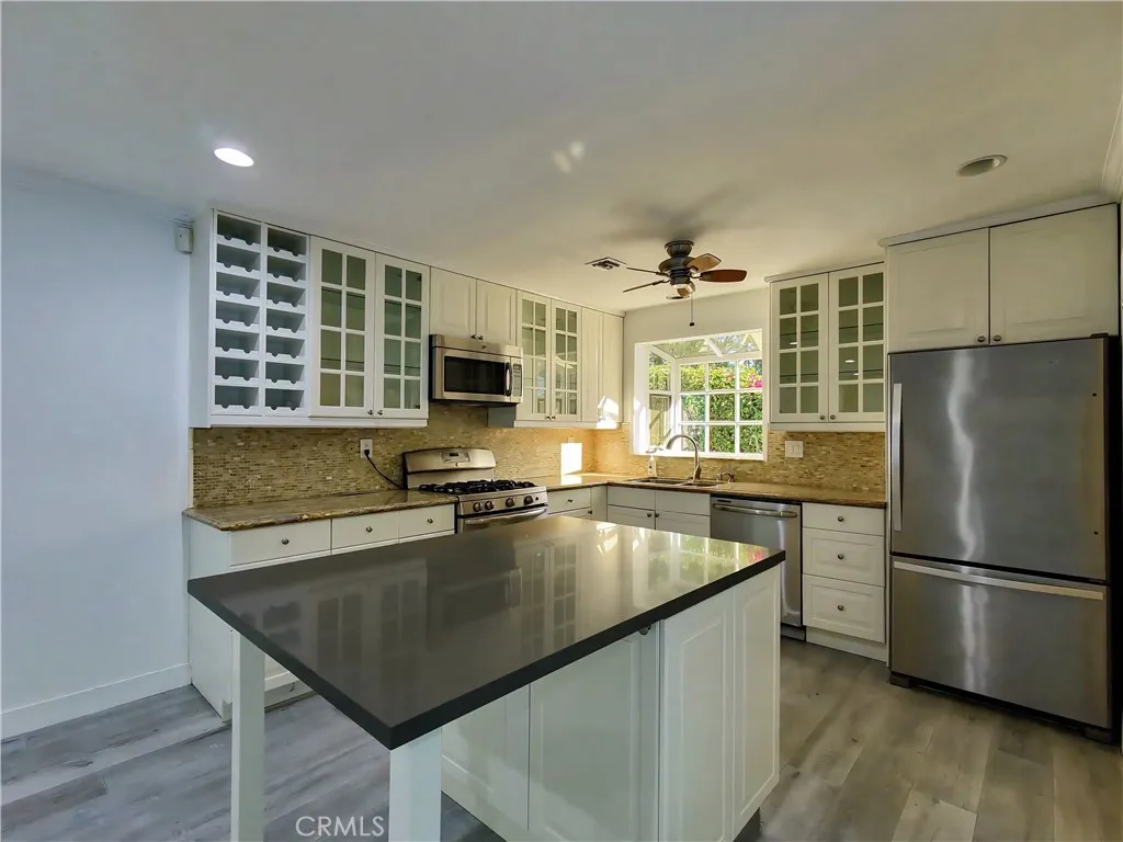 West Hills, CA 91307