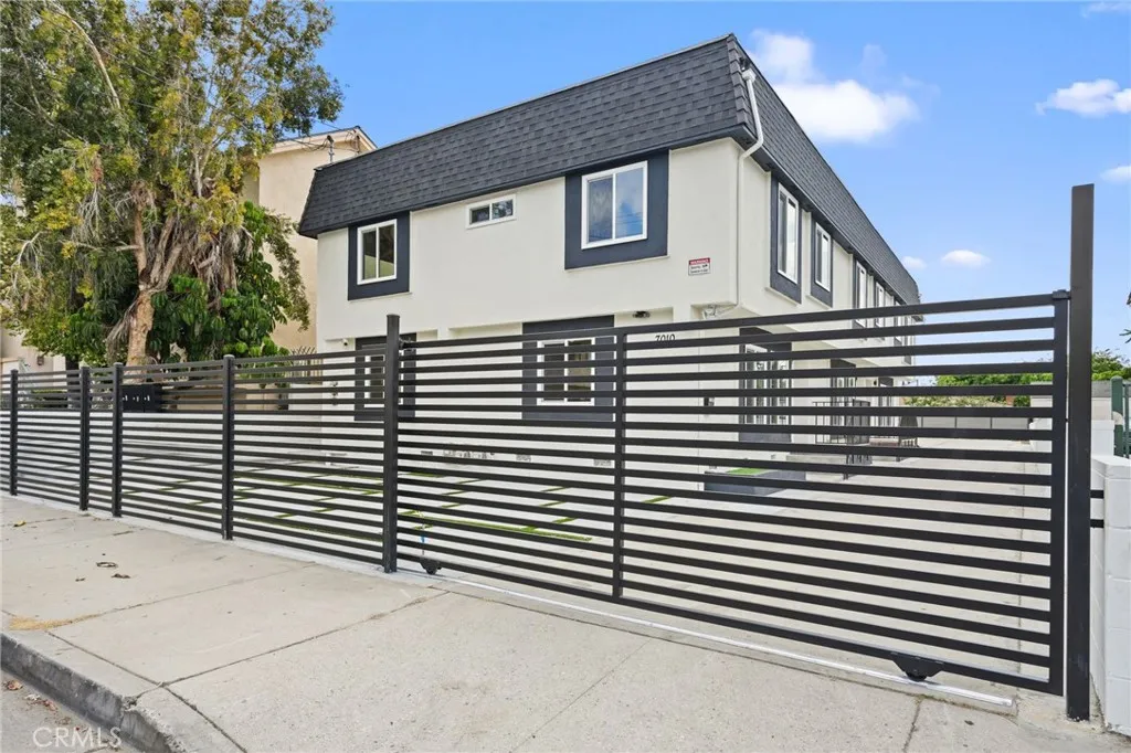 Van Nuys, CA 91405