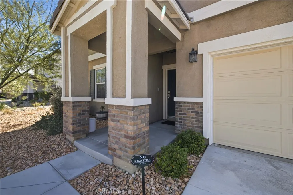 12978 Oakwood Street, Victorville, CA 92392 - Photo 2 of 45, Victorville, CA