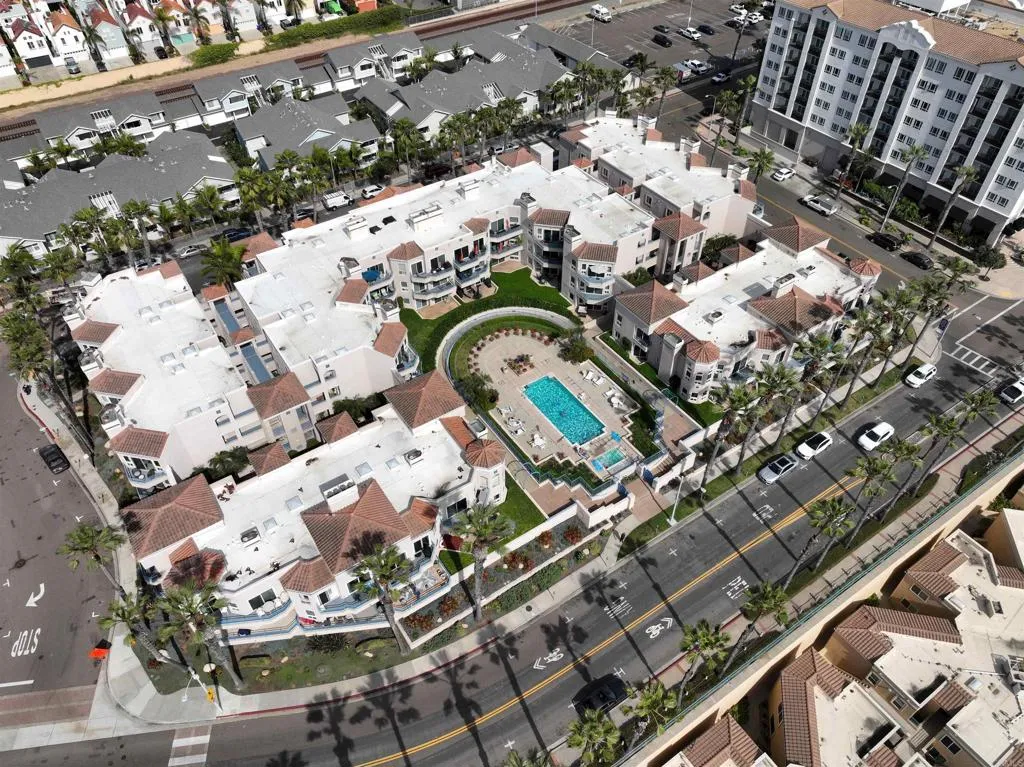 https://cdn.realtyfeed.com/cdn/127/306767248/94ee3ffb79aeaa4df1b7597c5f8dd0f1.webp