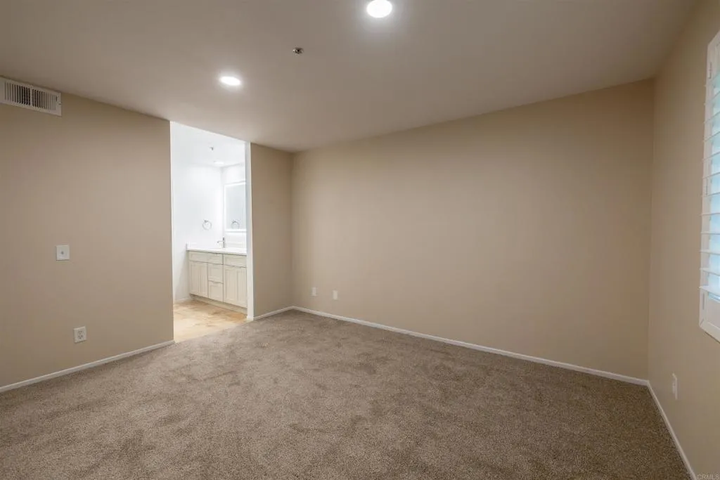 https://cdn.realtyfeed.com/cdn/127/306767248/e5bb50995555e998276ef091c3ac1a06.webp