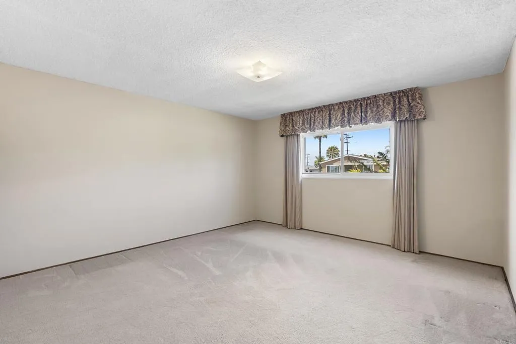 https://cdn.realtyfeed.com/cdn/127/306767249/02cf6a4f091f6e750778878e6c692a58.webp