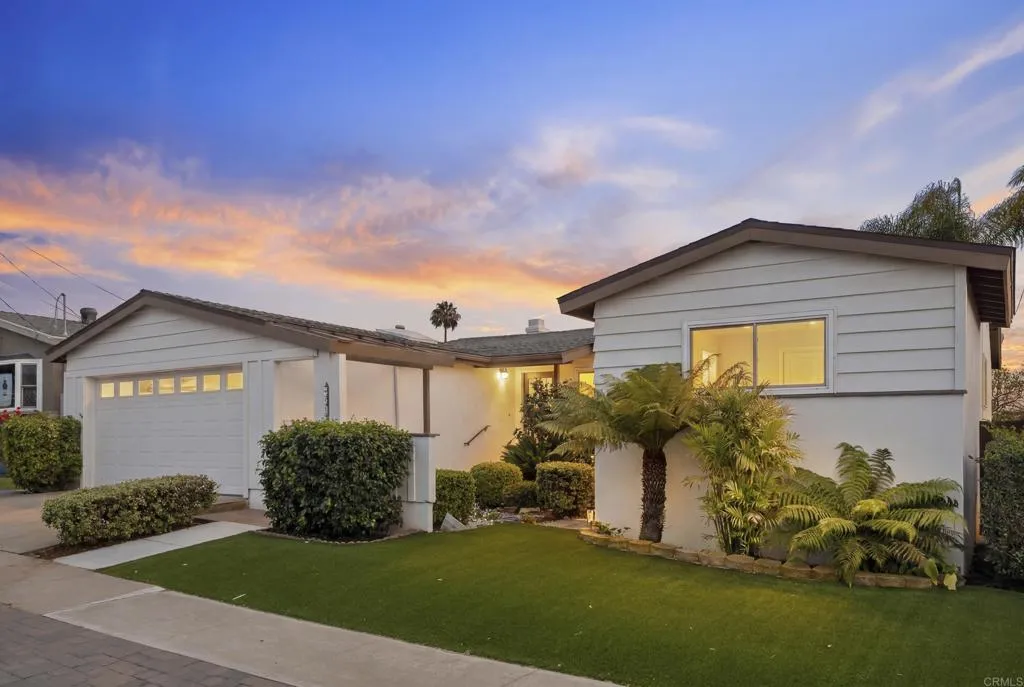 https://cdn.realtyfeed.com/cdn/127/306767249/2f49f3e5d387bb195d6415c281dd3752.webp