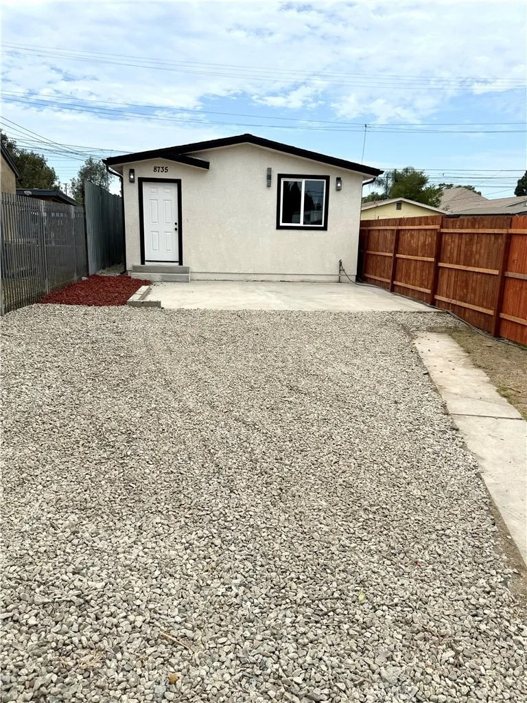 8733 Beach, Los Angeles, CA 90002 - Photo 2 of 11, Los Angeles, CA