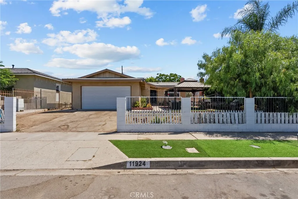 11924 Chadron Avenue, San Fernando, CA 91340 - Photo 2 of 27, San Fernando, CA