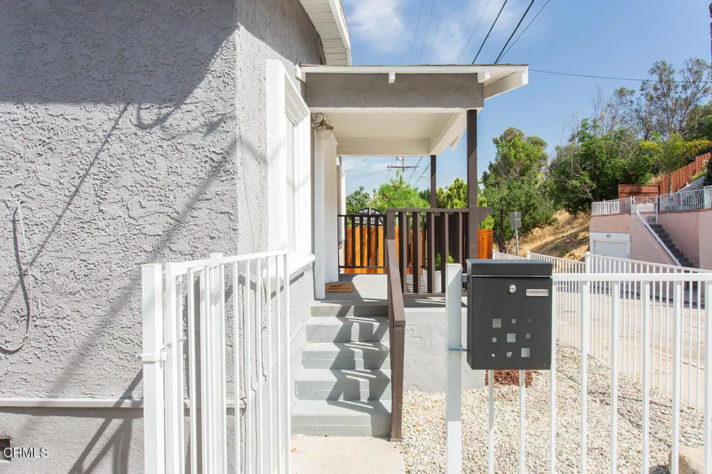 447 James Street, Los Angeles, CA 90065 - Photo 4 of 25, Los Angeles, CA