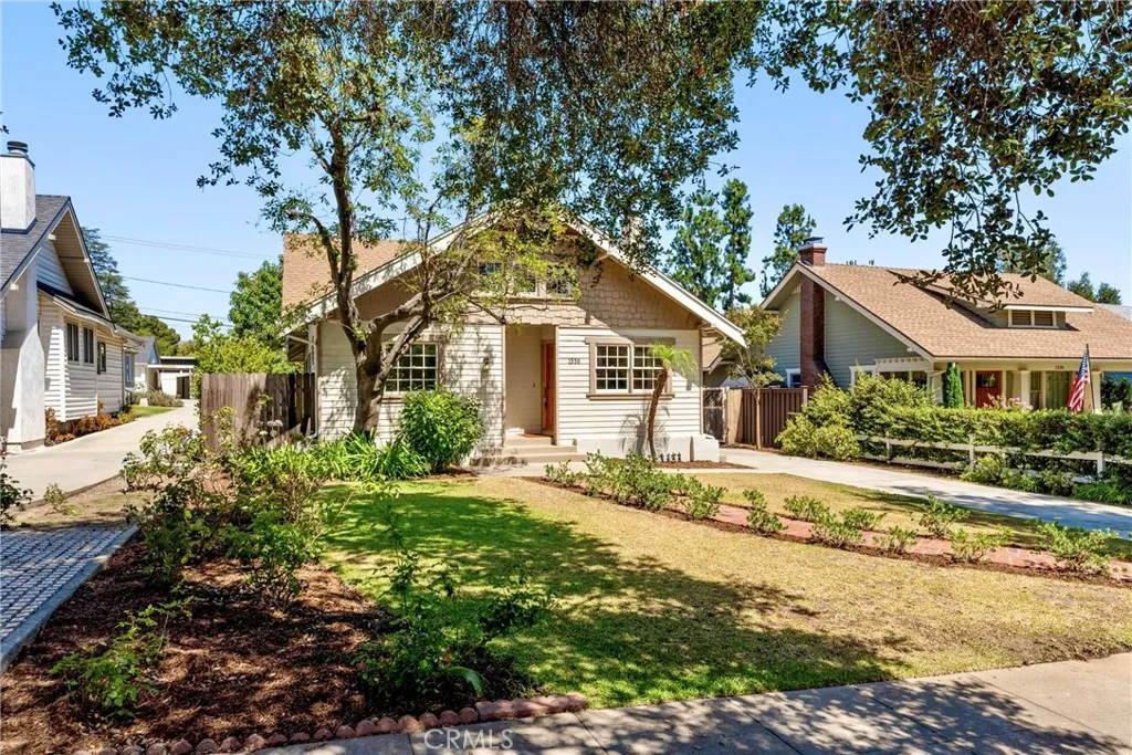 1538 N Holliston, Pasadena, CA 91104 - Photo 2 of 44, Pasadena, CA