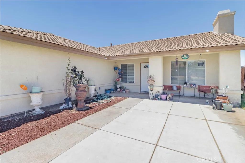 8544 Dove Creek, Hesperia, CA 92344 - Photo 4 of 18, Hesperia, CA