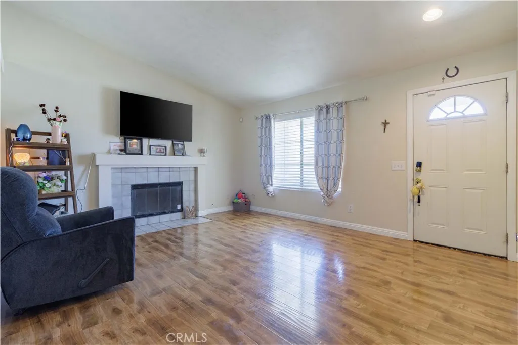 8544 Dove Creek, Hesperia, CA 92344 - Photo 5 of 18, Hesperia, CA