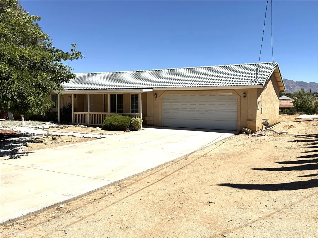 19065 Sheffield Street, Hesperia, CA 92345 - Photo 3 of 12, Hesperia, CA