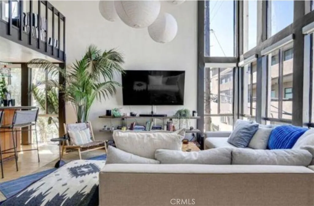 14 Mast Street, Los Angeles, CA 90292 - Photo 4 of 6, Los Angeles, CA