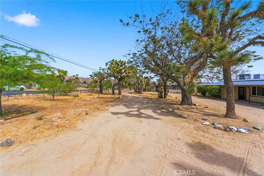 7425 Joshua View, Yucca Valley, CA 92284 - Photo 3 of 40, Yucca Valley, CA