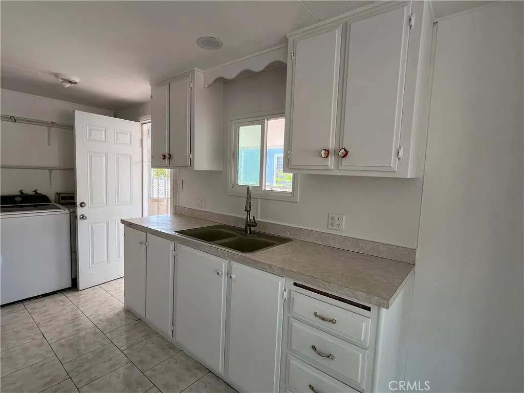3929 W 5 Th Unit 4, Santa Ana, CA 92703 - Photo 2 of 16, Santa Ana, CA