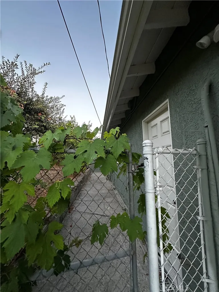 22740 Liberty Bell Rd, Calabasas, CA 91302 - Photo 2 of 10, Calabasas, CA
