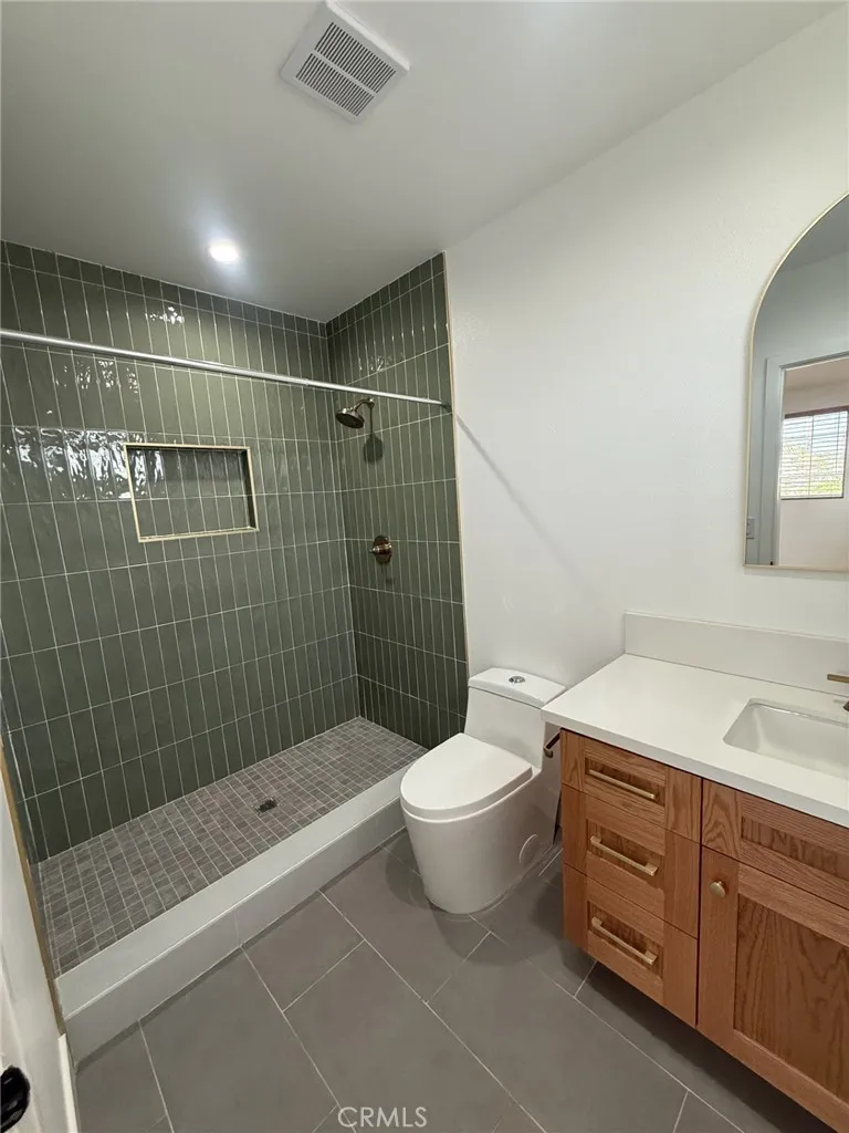 662 E 87th Street, Los Angeles, CA 90002 - Photo 4 of 7, Los Angeles, CA