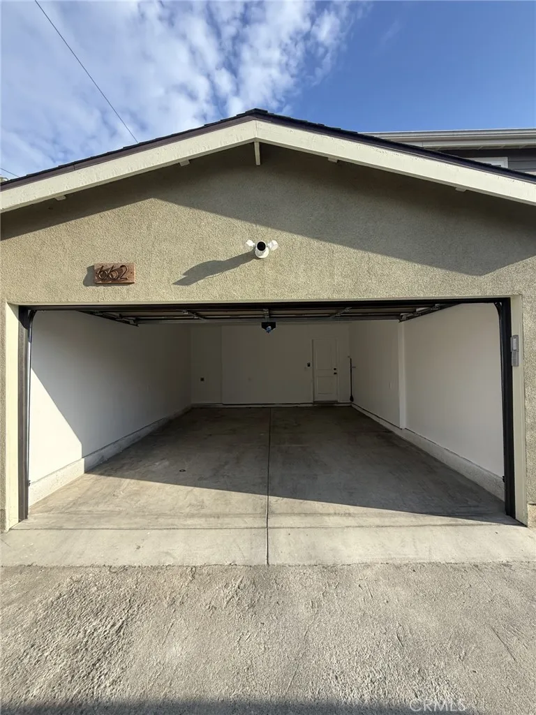 662 E 87th Street, Los Angeles, CA 90002 - Photo 2 of 7, Los Angeles, CA