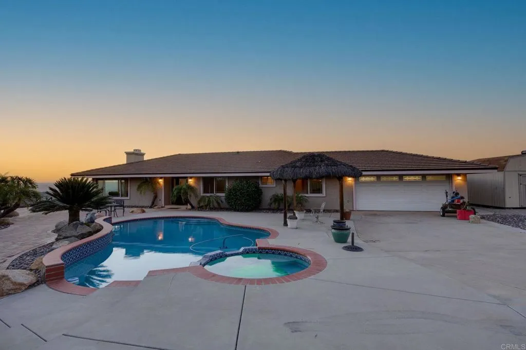 https://cdn.realtyfeed.com/cdn/127/306767386/46737f01d5b36da8aa0ec7ab9a2708ba.webp