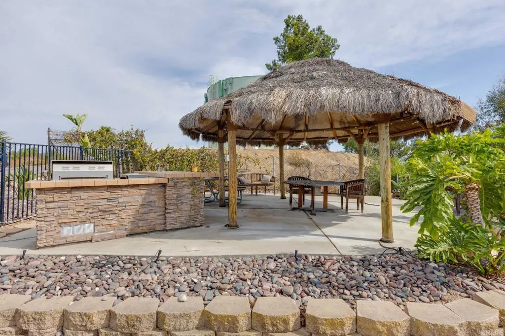 https://cdn.realtyfeed.com/cdn/127/306767386/46e733c77468b3b221921a9f6bca2f36.webp