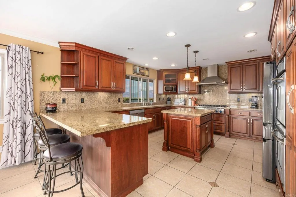https://cdn.realtyfeed.com/cdn/127/306767386/7b865c8a1f1636b6239dc80df1fb584d.webp