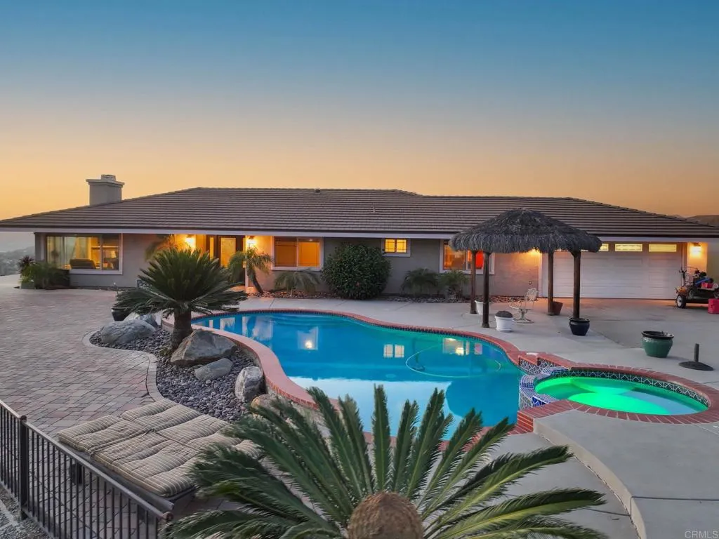 https://cdn.realtyfeed.com/cdn/127/306767386/aaa7471f55282ab9478197152ef8b86a.webp