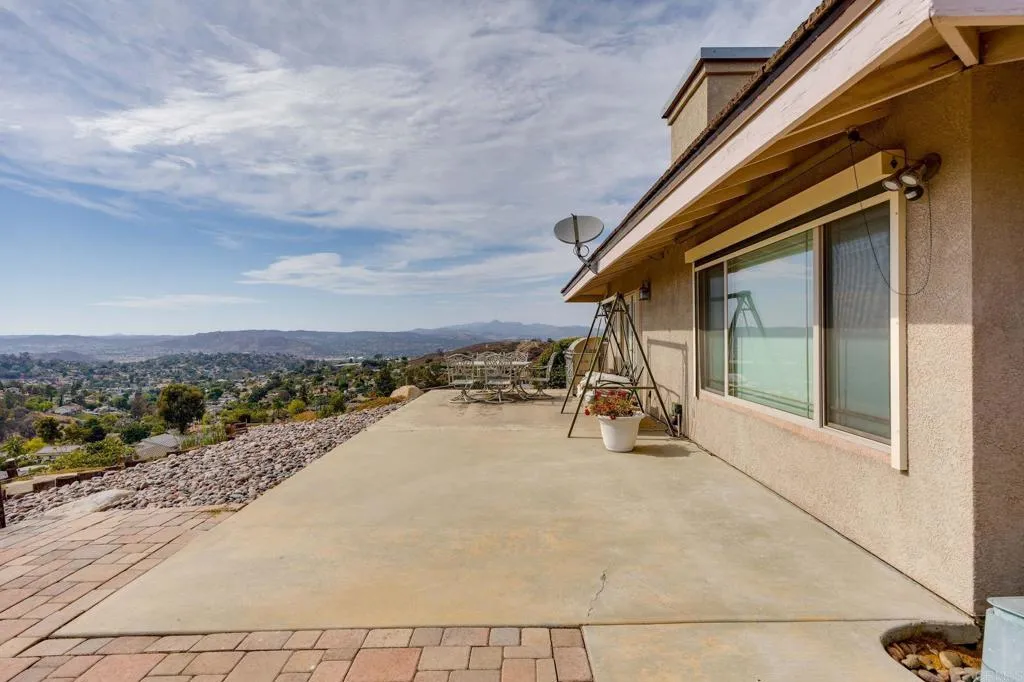 https://cdn.realtyfeed.com/cdn/127/306767386/d4e588d78ca3bcc9360a5797f0d78d3f.webp