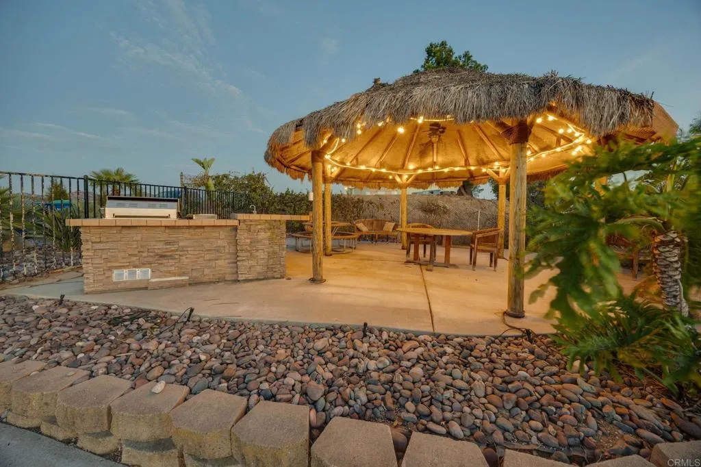 https://cdn.realtyfeed.com/cdn/127/306767386/ef353b0c926573f805935de3db69a10b.webp