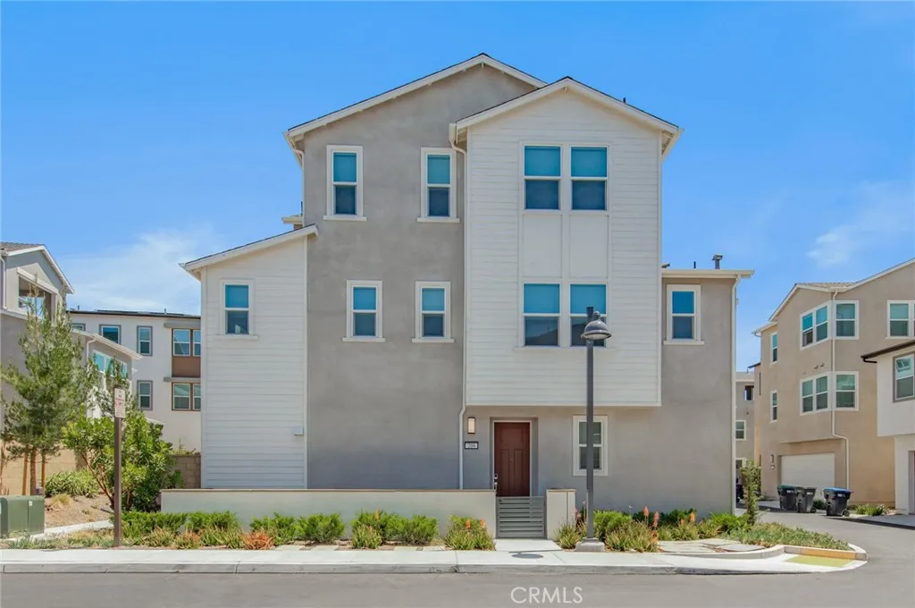 204 Yerba, Irvine, CA 92618 - Main photo, Irvine, CA