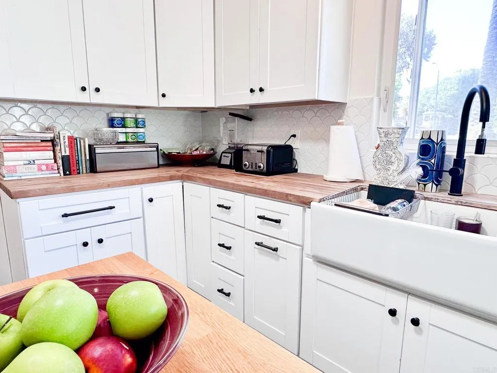 https://cdn.realtyfeed.com/cdn/127/306767465/0470d628635b5cb329df97a80bbbea87.webp