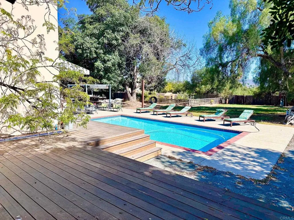 https://cdn.realtyfeed.com/cdn/127/306767465/2caa6bc12ff1e42ac0dc3ed70c05a14c.webp