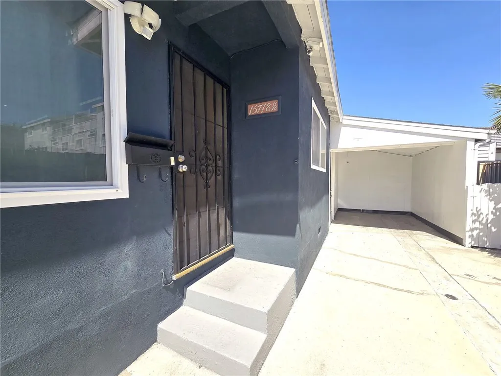 15716 Larch Avenue, Lawndale, CA 90260 - Photo 3 of 40, Lawndale, CA