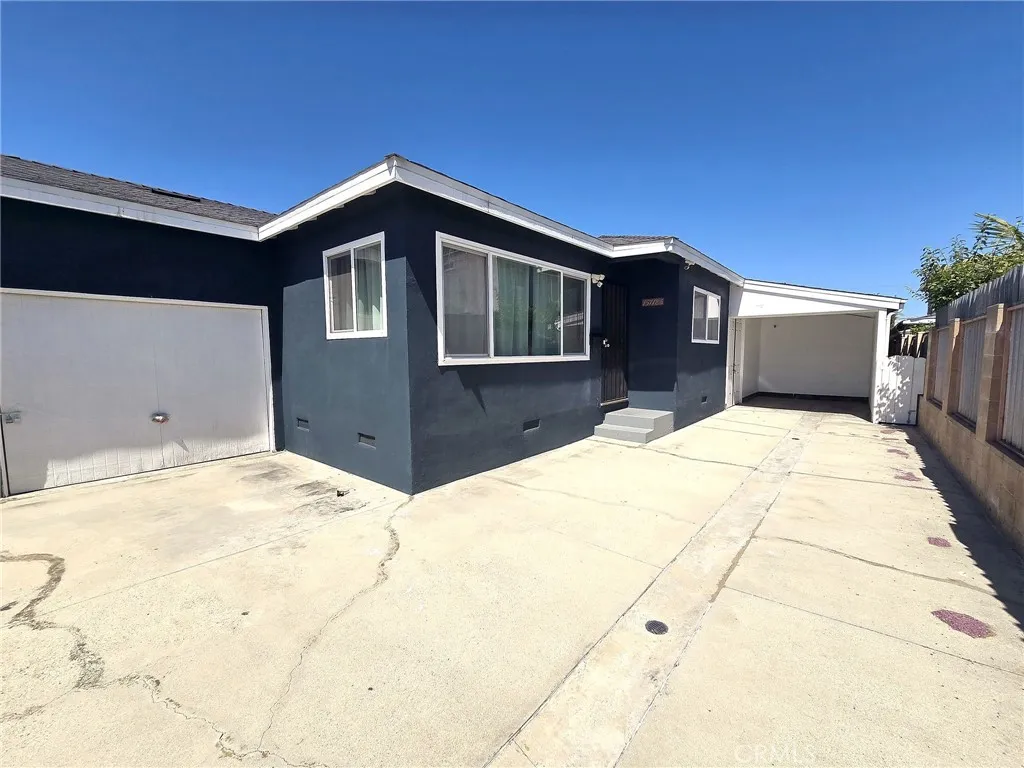 15716 Larch Avenue, Lawndale, CA 90260 - Photo 5 of 40, Lawndale, CA