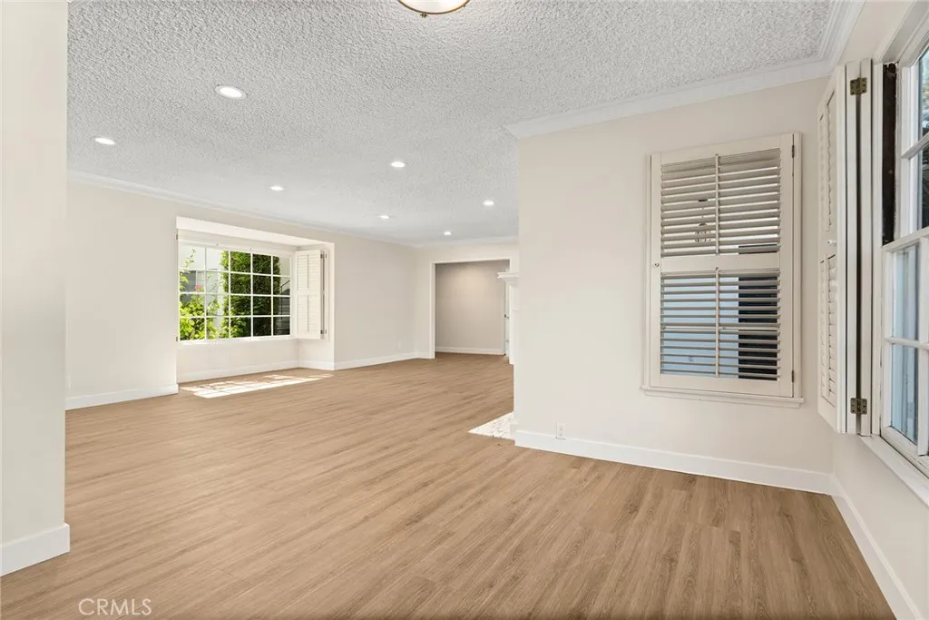681 S Orange Grove Boulevard Unit 3, Pasadena, CA 91105 - Photo 3 of 15, Pasadena, CA
