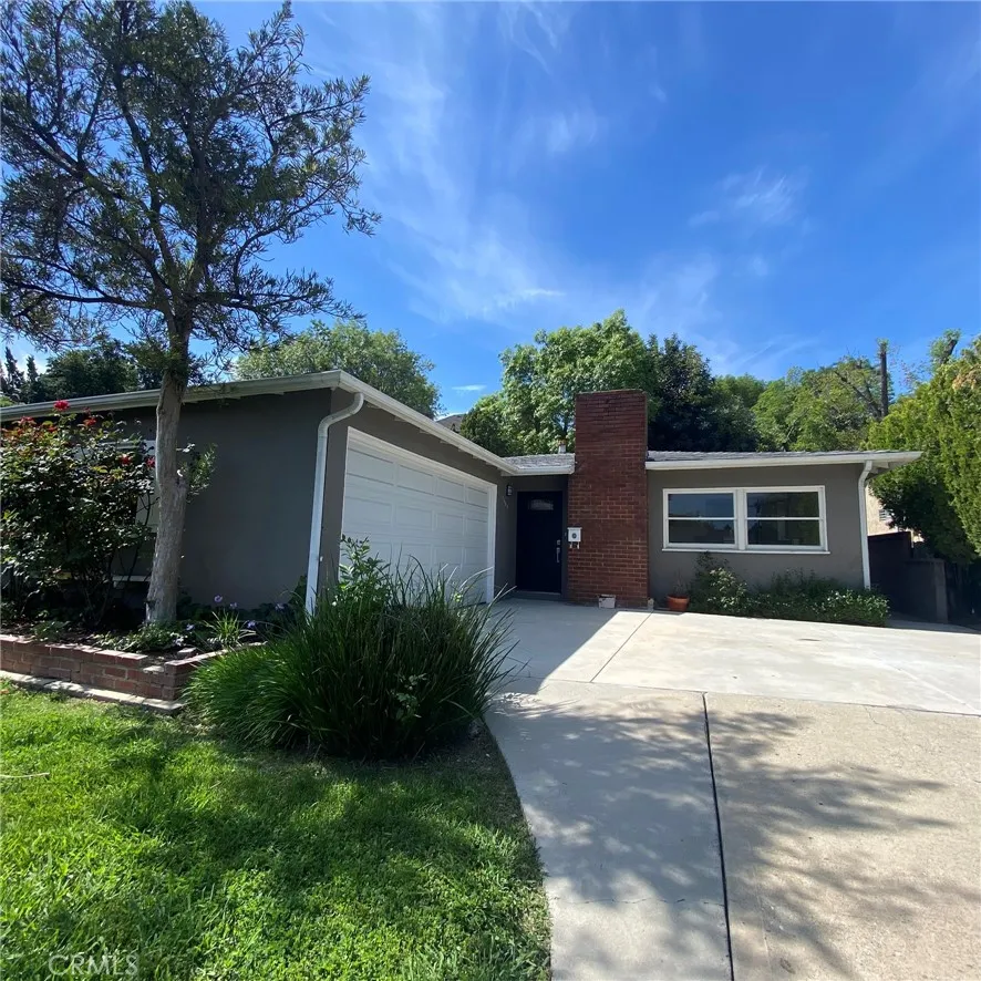 Woodland Hills, CA 91364