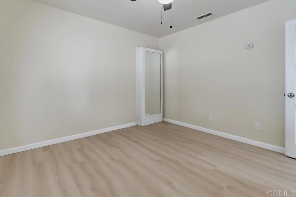 https://cdn.realtyfeed.com/cdn/127/306767533/478a13fecf02d649854822b192bc54ea.webp