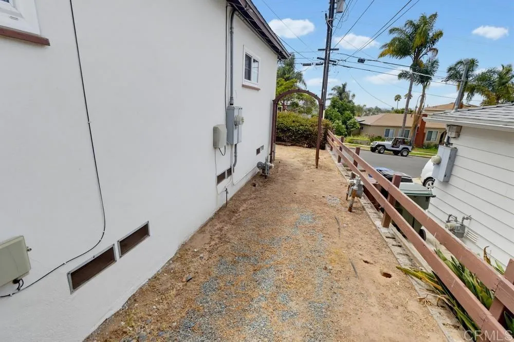 https://cdn.realtyfeed.com/cdn/127/306767533/814e6a1a92a4520b0075fb994416275d.webp