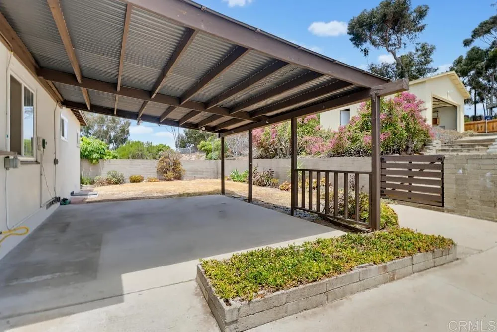 https://cdn.realtyfeed.com/cdn/127/306767533/a2704f828b93e6971ab90249ee289d1c.webp