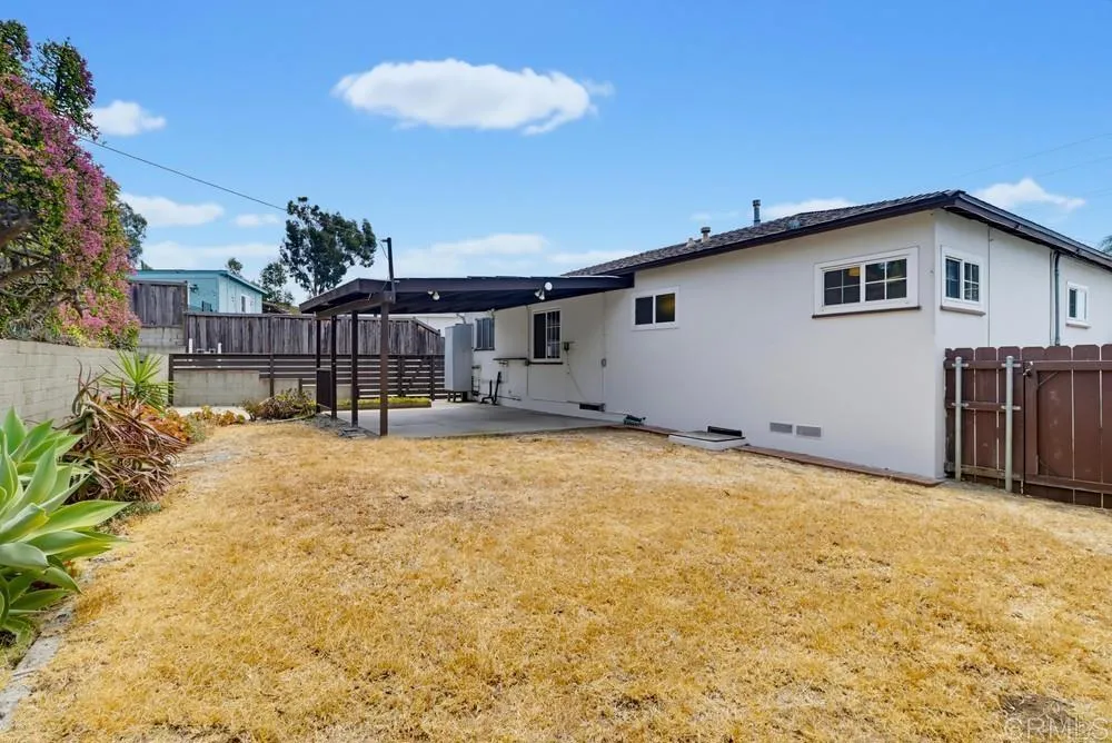 https://cdn.realtyfeed.com/cdn/127/306767533/a343a08a83ebcb4adbda53417ac2a79b.webp