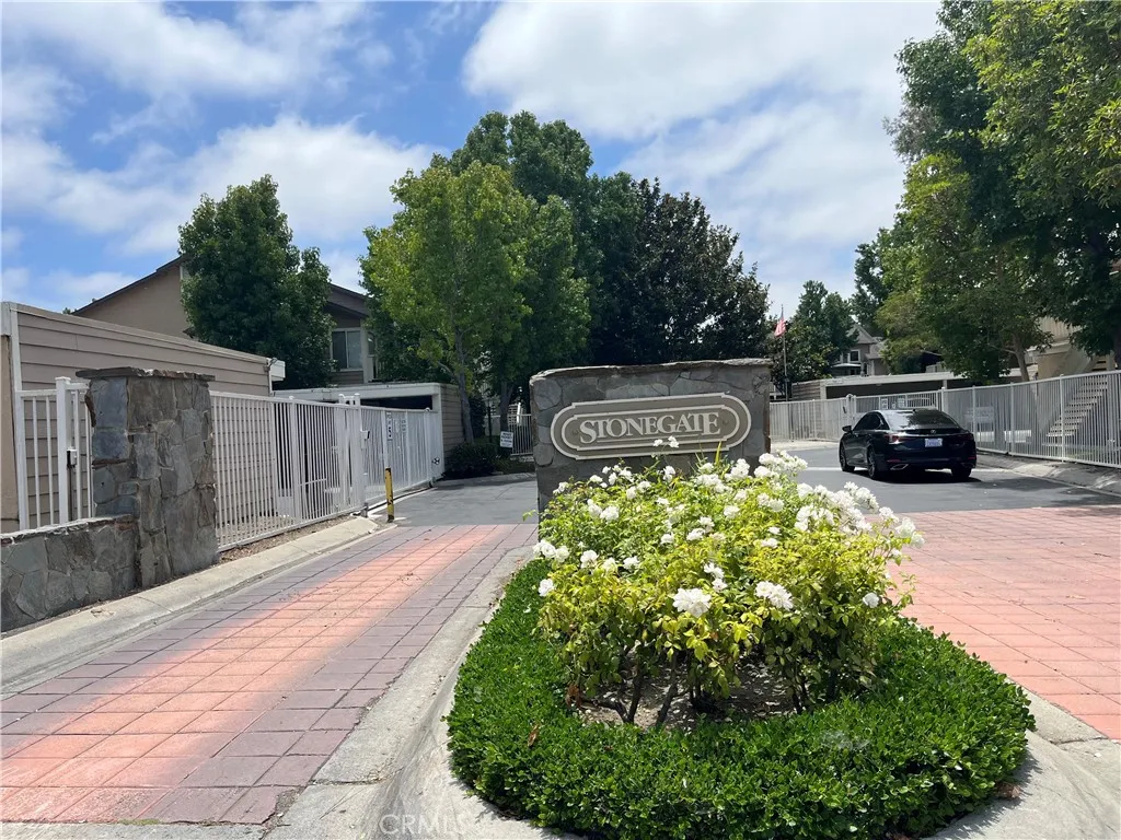 6951 Knollcrest Lane Unit 56