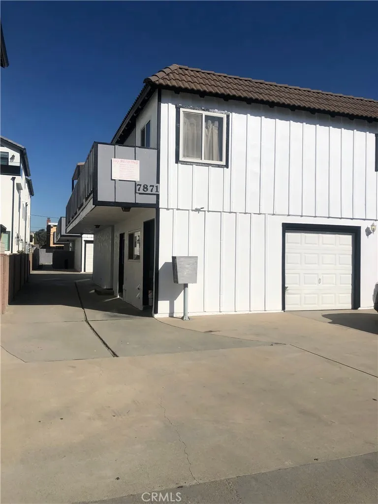 Huntington Beach, CA 92647