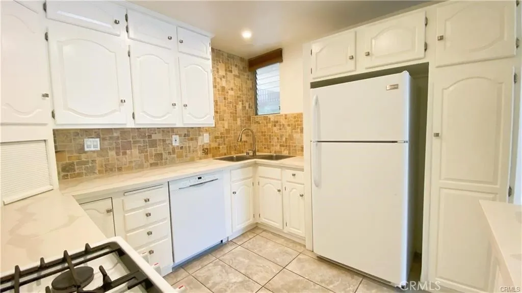 5901 Canterbury Drive Unit 11, Culver City, CA 90230 - Photo 3 of 20, Culver City, CA