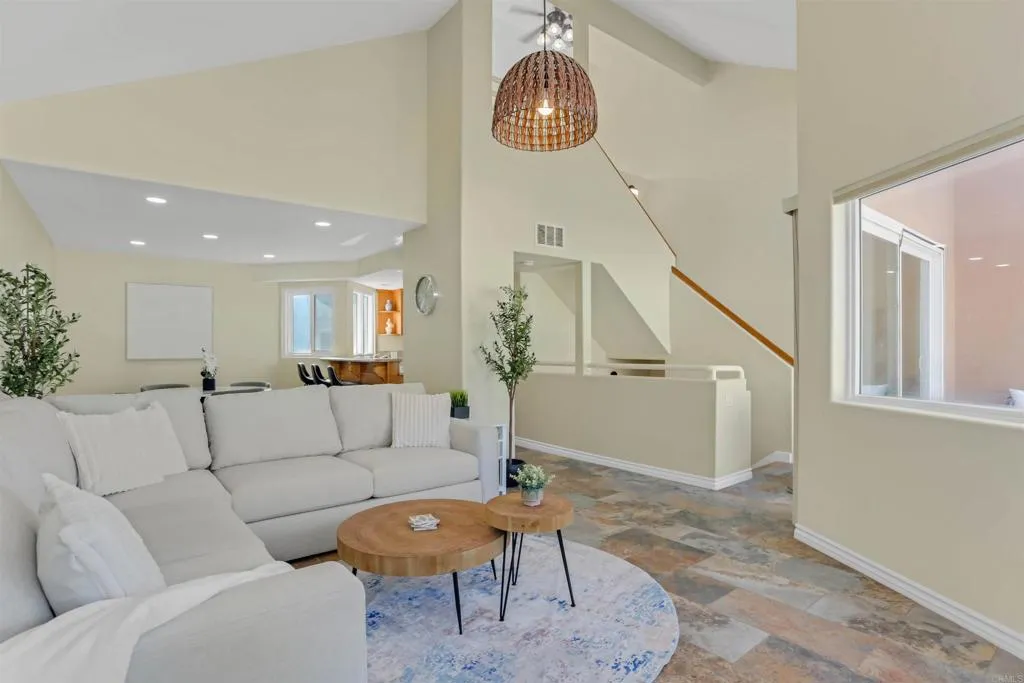 https://cdn.realtyfeed.com/cdn/127/306767743/ab4e27785362e96d56fd9eb793b938aa.webp