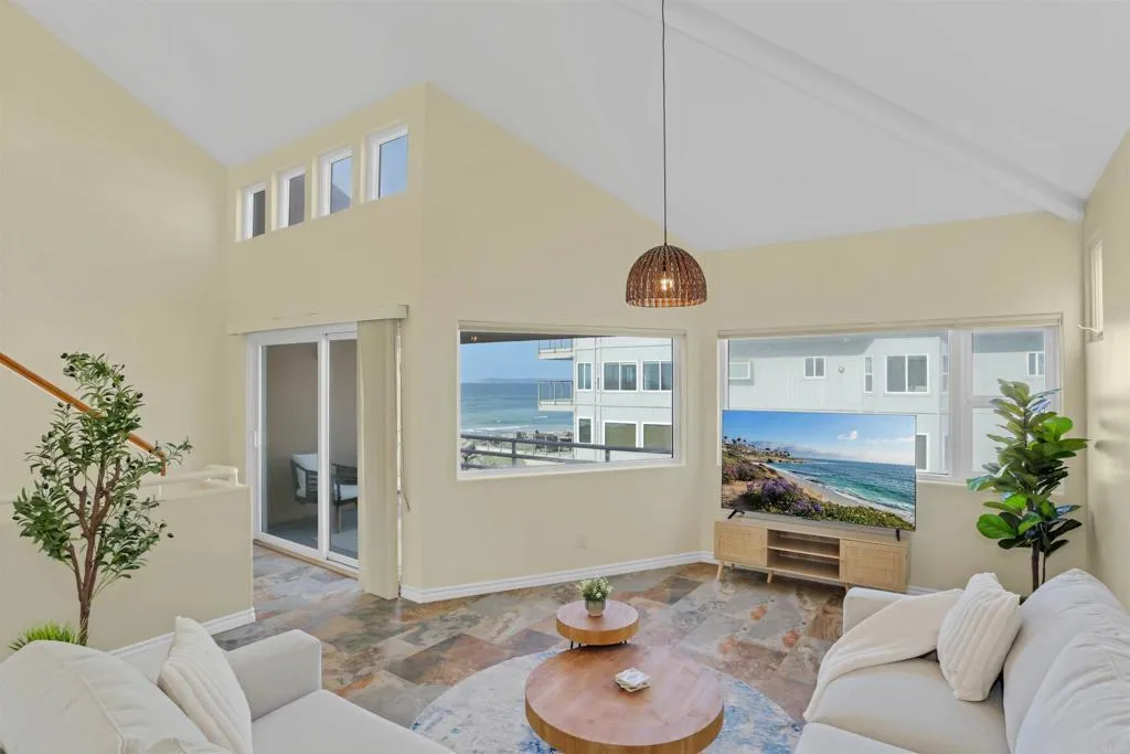 https://cdn.realtyfeed.com/cdn/127/306767743/c4074a6b5efd4e31afc1c1e423951fe7.webp